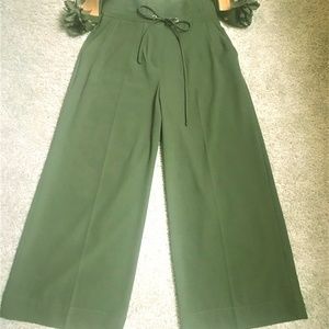 High-Waist Wide-Leg crop pants